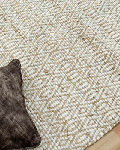 Jute and Cotton Blend Rug - Soft and Versatile Home Decor
