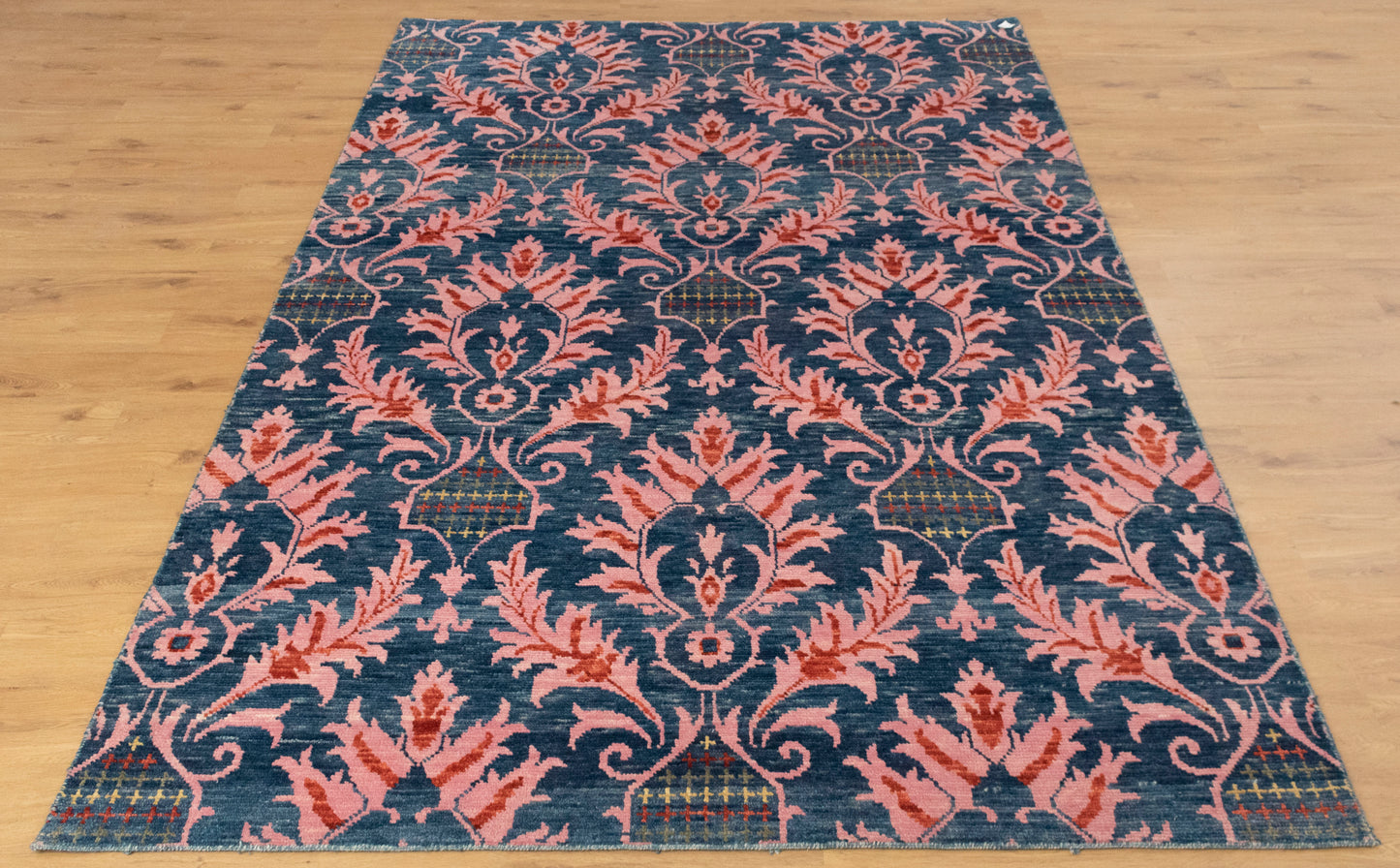Floral Pink Hand knotted Rug..