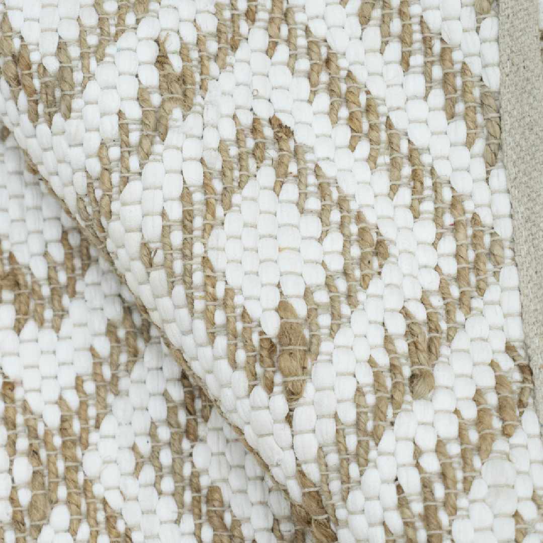 Reversible Jute Rug - Two Looks in One for Versatile Styling