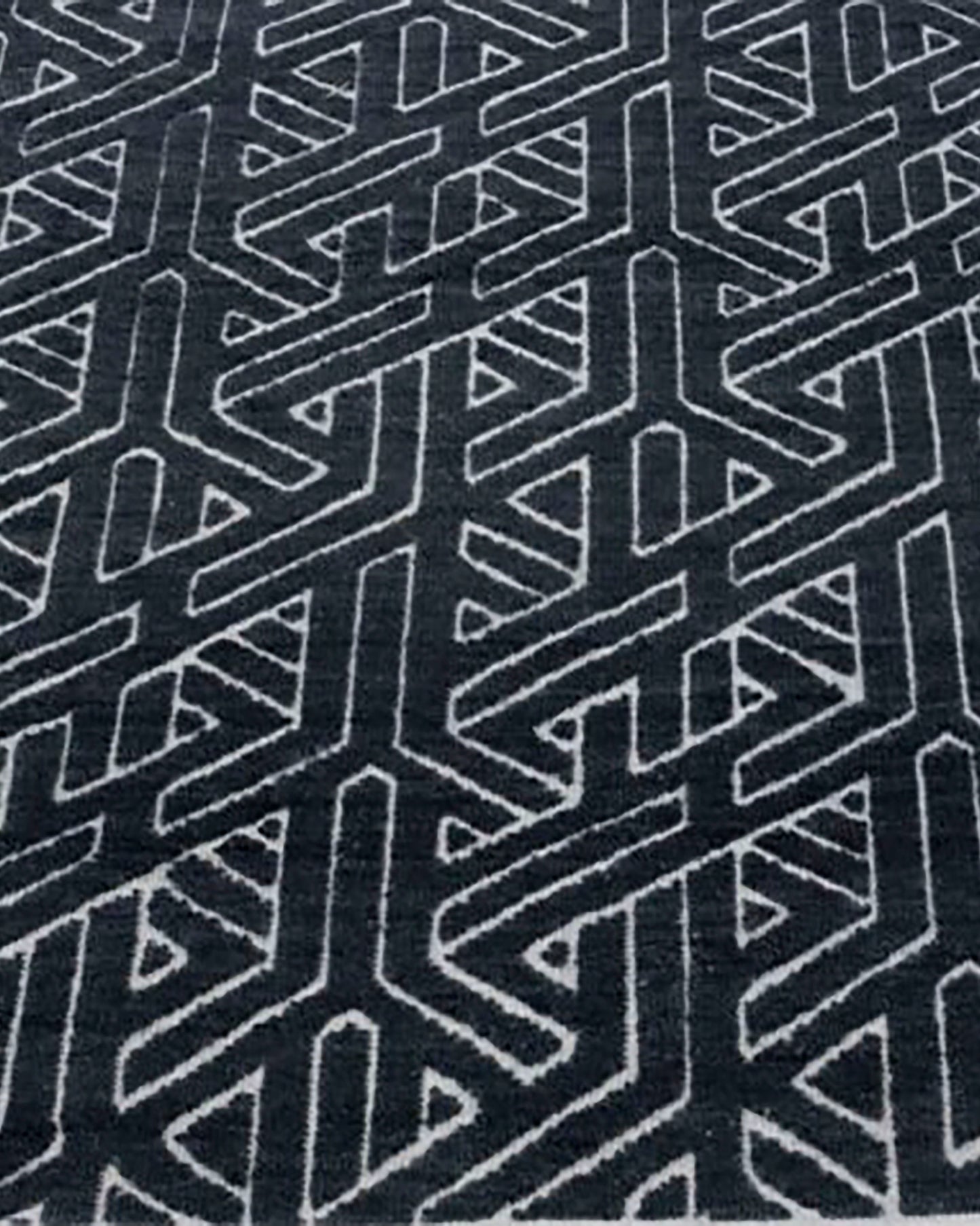 Graphite Maze
