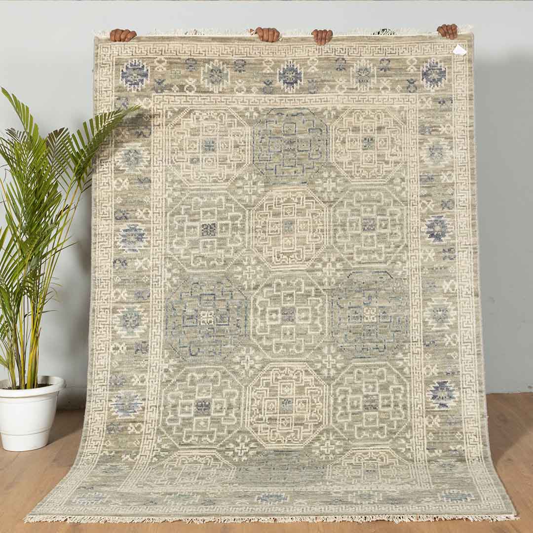 Modern Hand-Knotted Mamluk Royal Rug: Versatile and Stylish