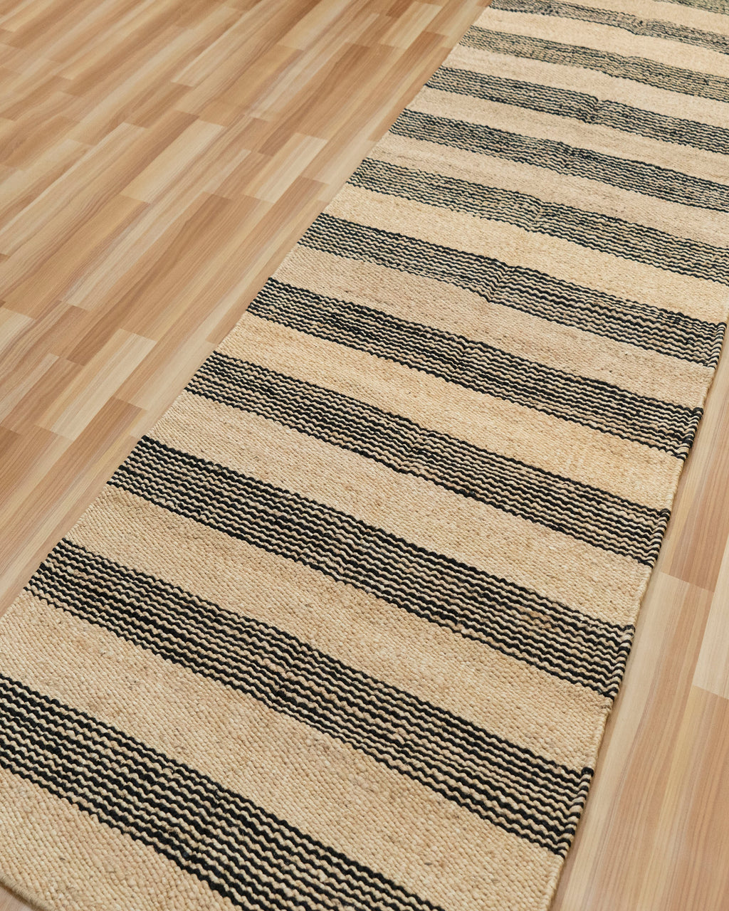 Handwoven Natural Jute Rug - Eco-Friendly & Durable