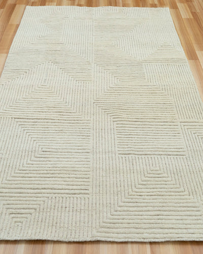 Geometric Calm