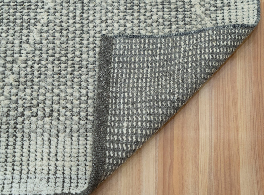 Momeni Handknotted Rug