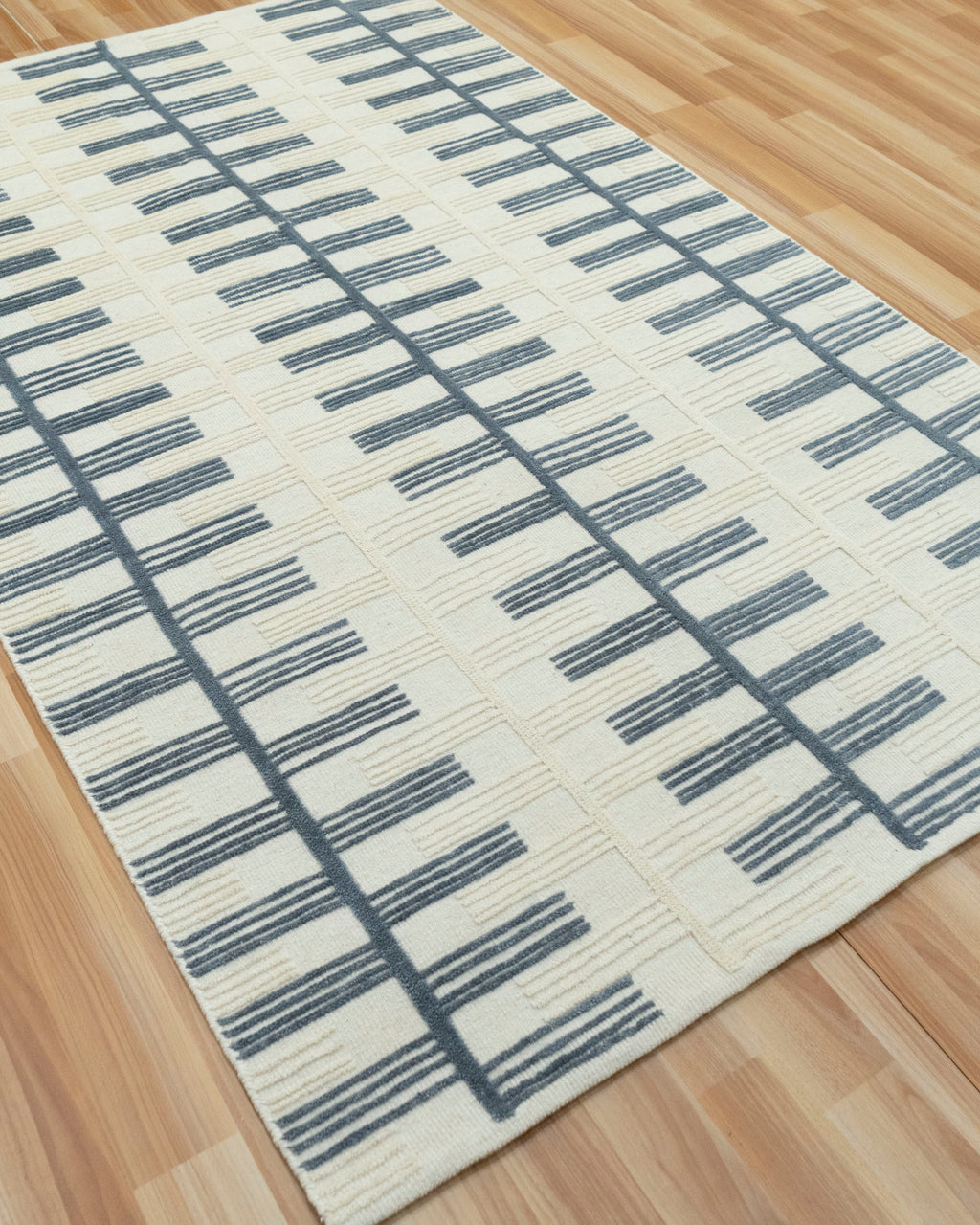 Ivory Slate Zipped