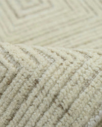 Diamond Ivory Repeat
