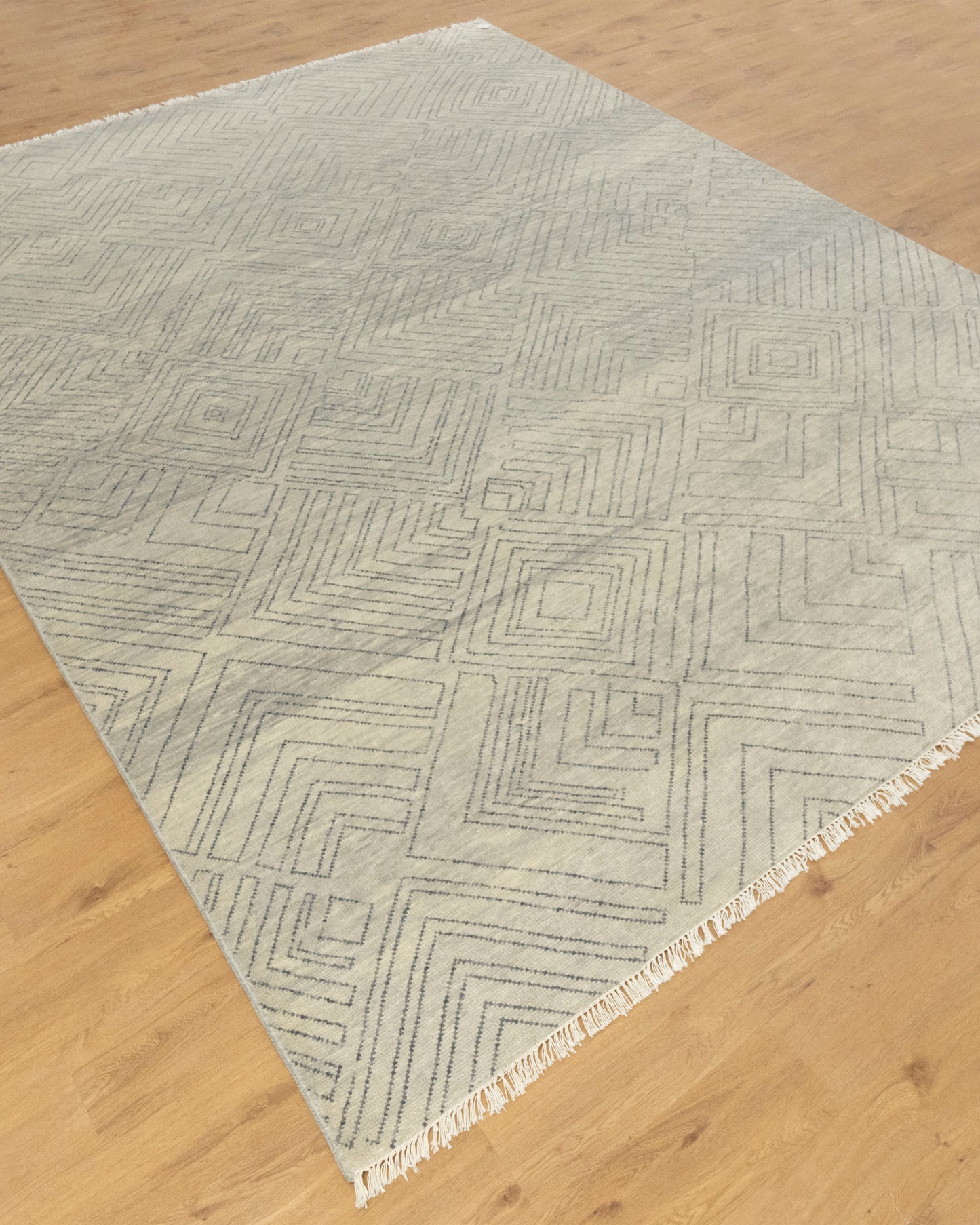 GREY STRATA