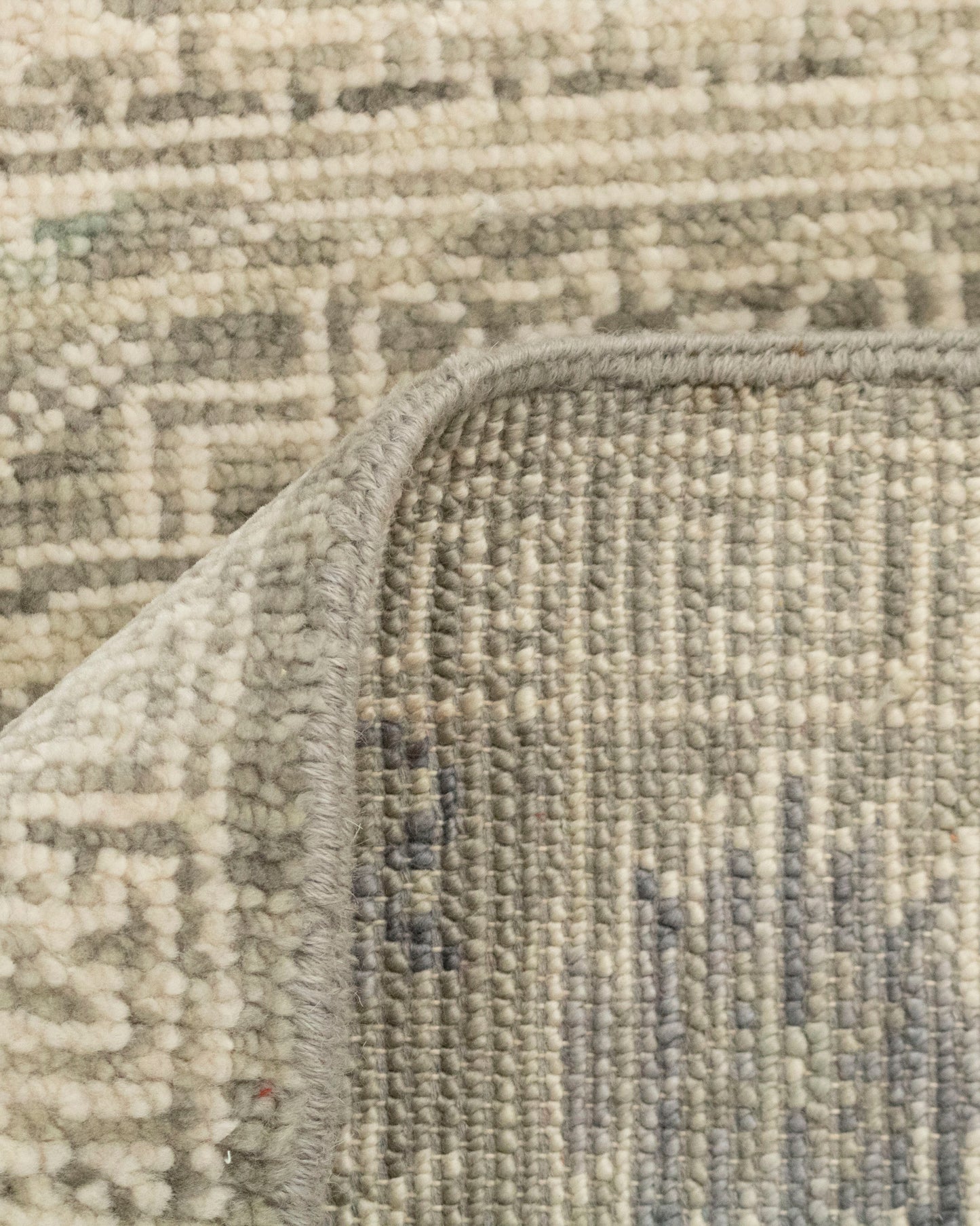 Modern Hand-Knotted Mamluk Royal Rug: Versatile and Stylish