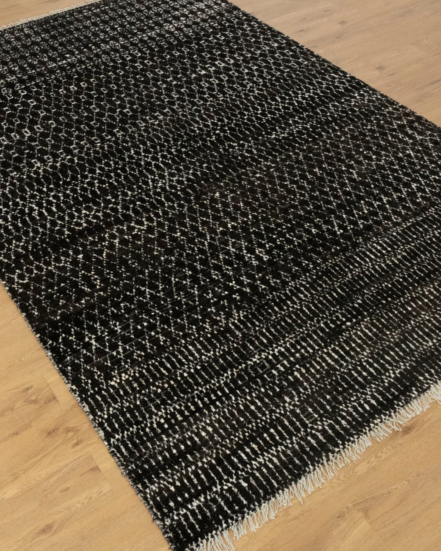 Darya Wool Silver Silk Hand Knotted Premium Quality Rug