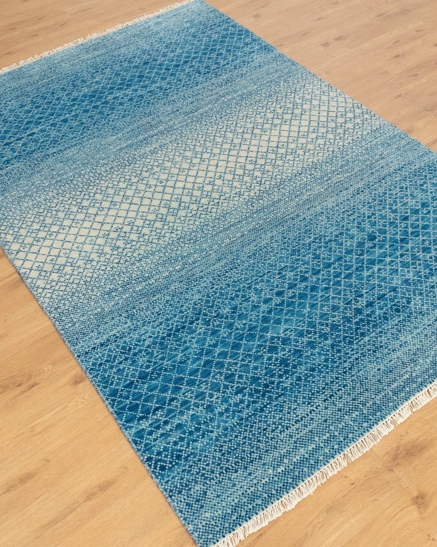 Lagoon Contemporary Plush Hand knotted Rugs