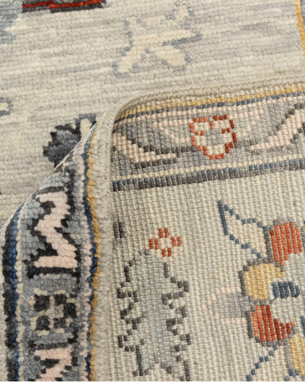Artisan Hand-Knotted Traditonal Rug: Quality You Can Trust