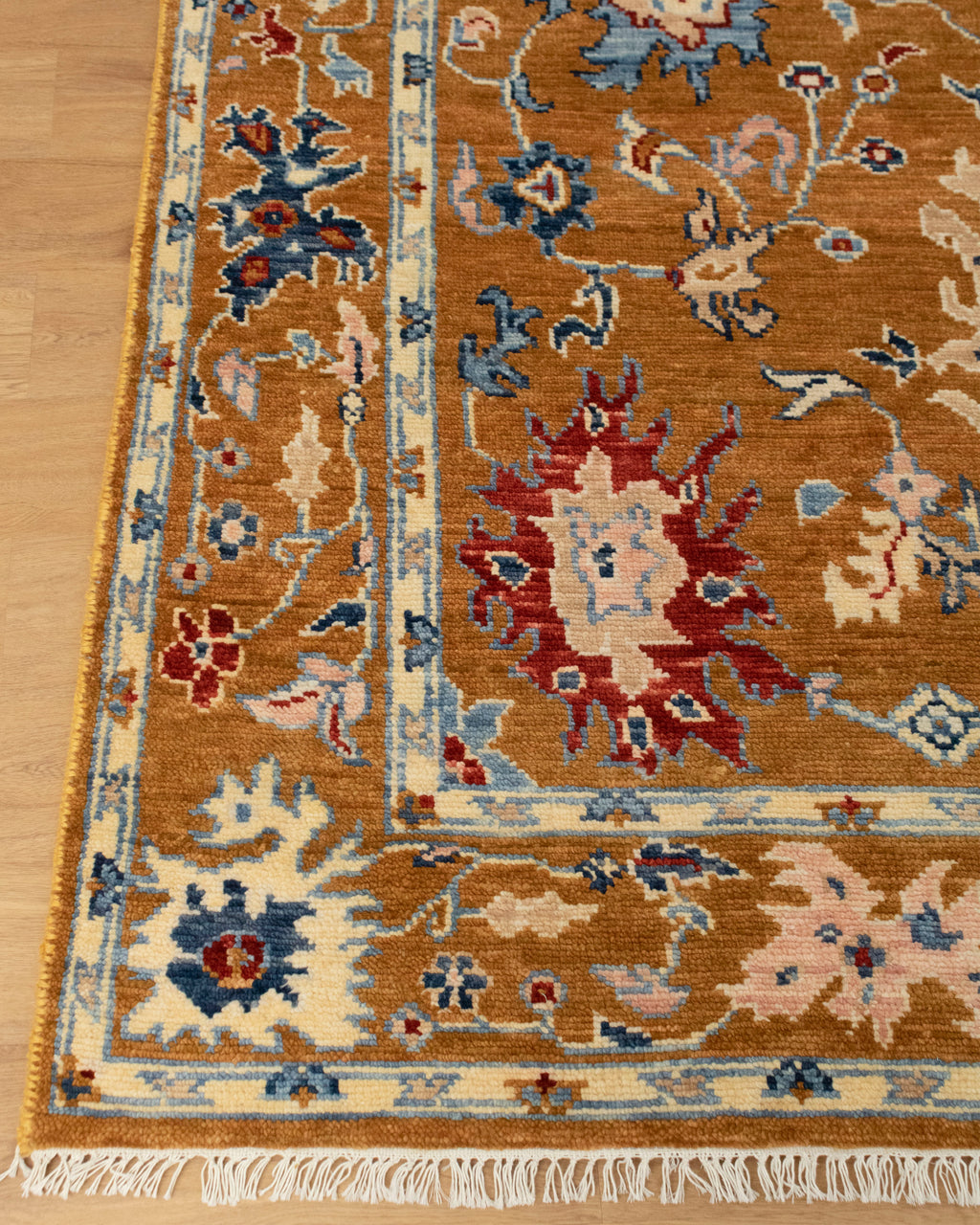 Handcrafted Modern Oushak Rug: A Blend of Tradition and Style