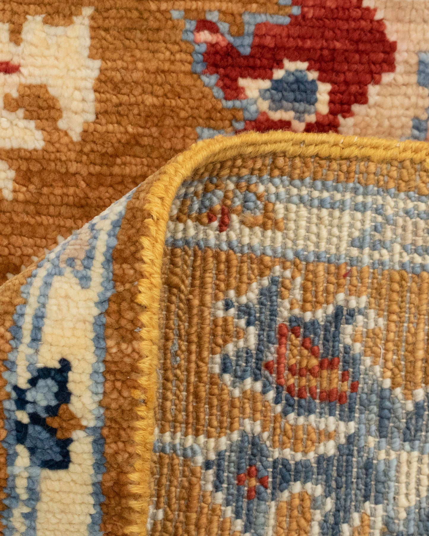 Handcrafted Modern Oushak Rug: A Blend of Tradition and Style
