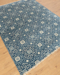 Blue Exquisite Hand-Knotted Oushak Rug: Perfect for Modern Homes