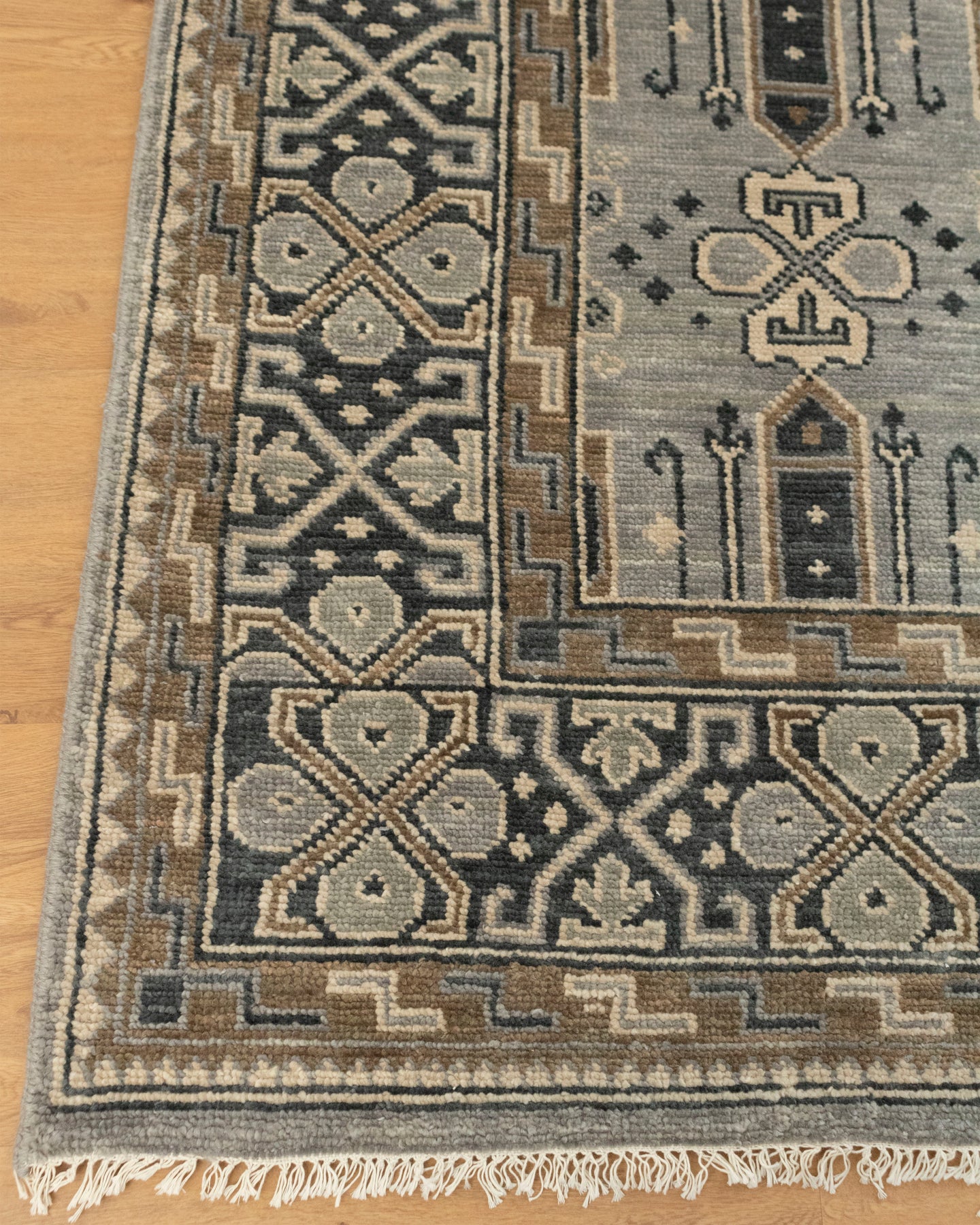 Ikat Stylish Design Hand-Knotted