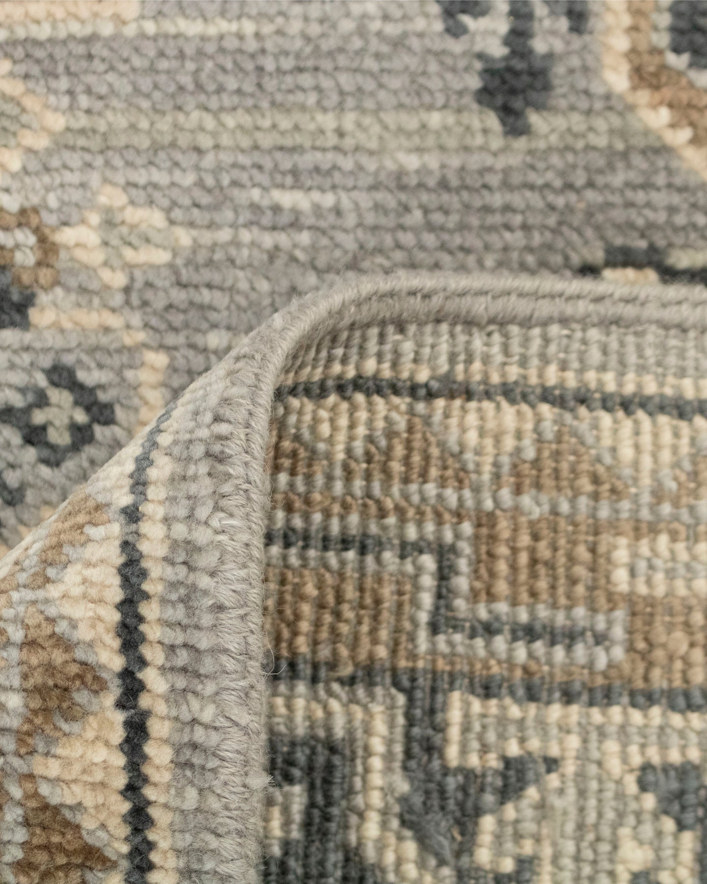 Ikat Stylish Design Hand-Knotted