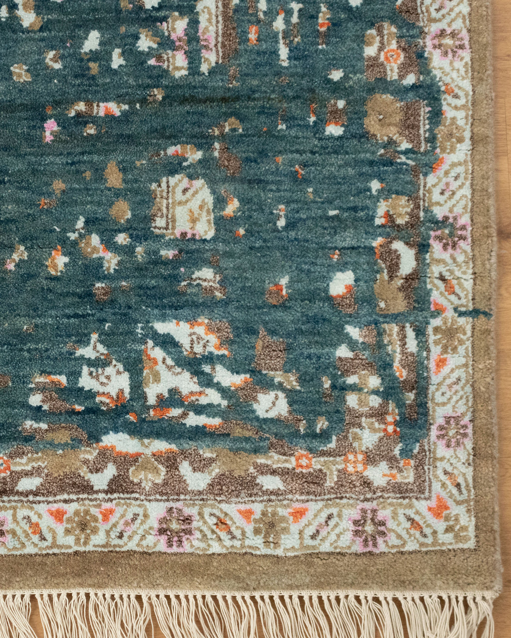8x10 Dynamic Strokes Transitional Rug for bedroom