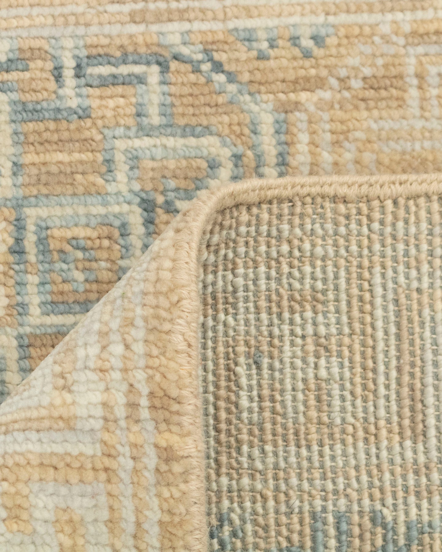 Mamluk Distressed Look for your room : A Fusion of Art and Function