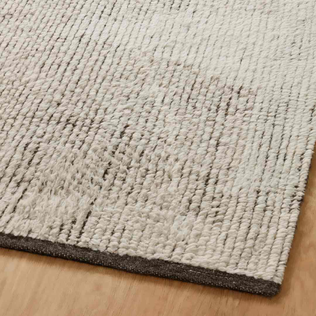 Momeni Handknotted Rug