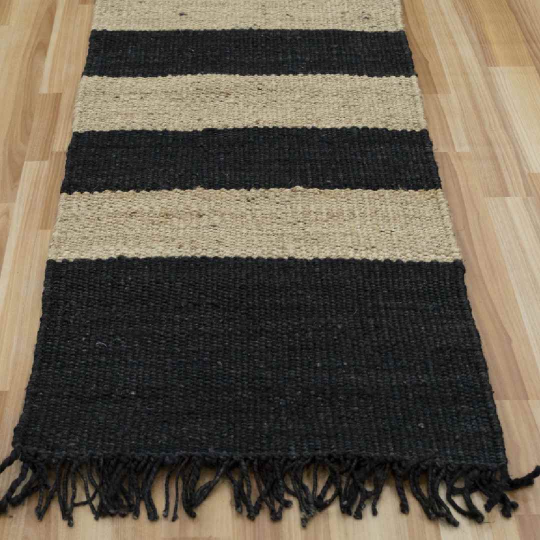 Braided Jute Rug - Rustic Charm for Any Space