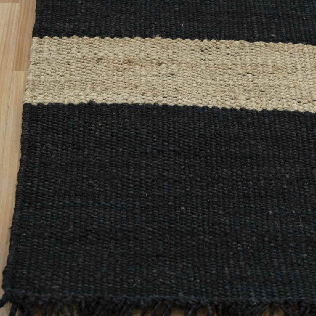 Braided Jute Rug - Rustic Charm for Any Space