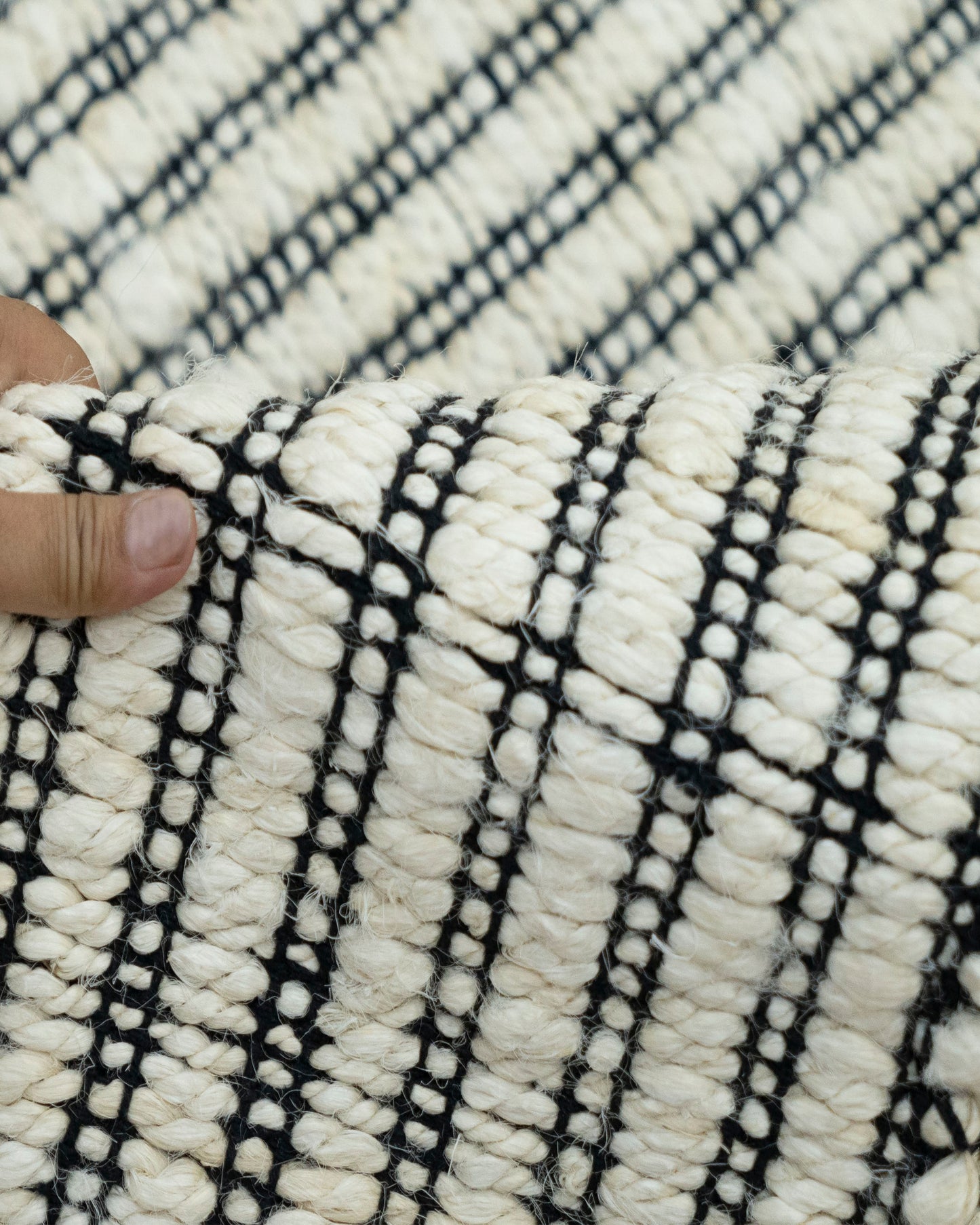 Organic Jute Rug - Bleach Tones for a Cozy Ambiance